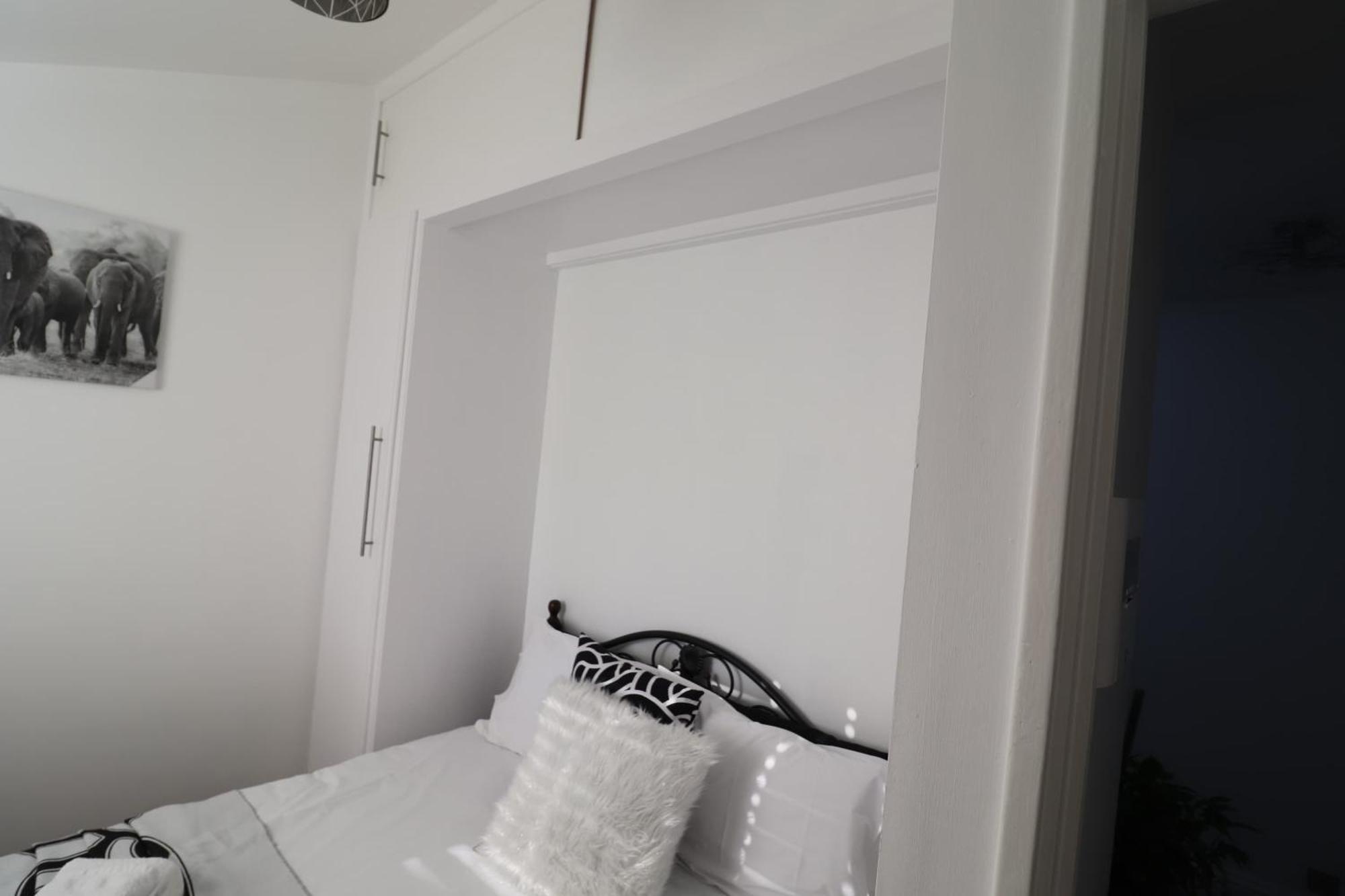 West Dulwich Home 28 Mins To London Victoria Экстерьер фото
