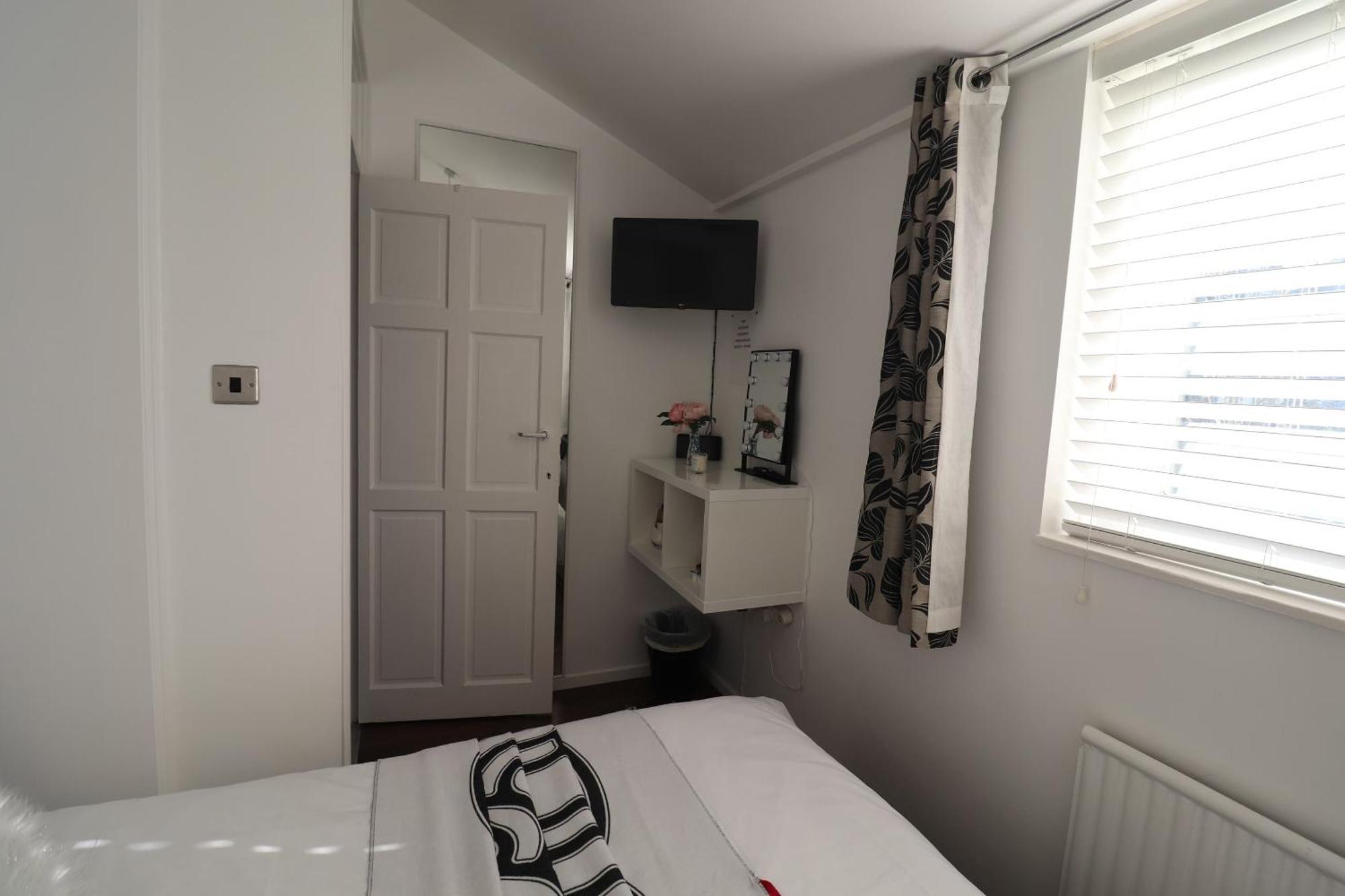 West Dulwich Home 28 Mins To London Victoria Экстерьер фото