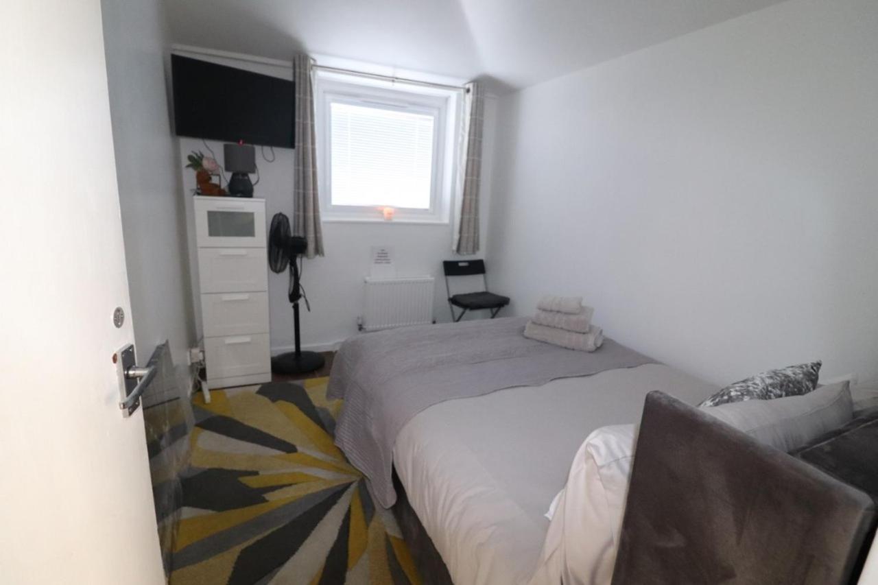 West Dulwich Home 28 Mins To London Victoria Экстерьер фото